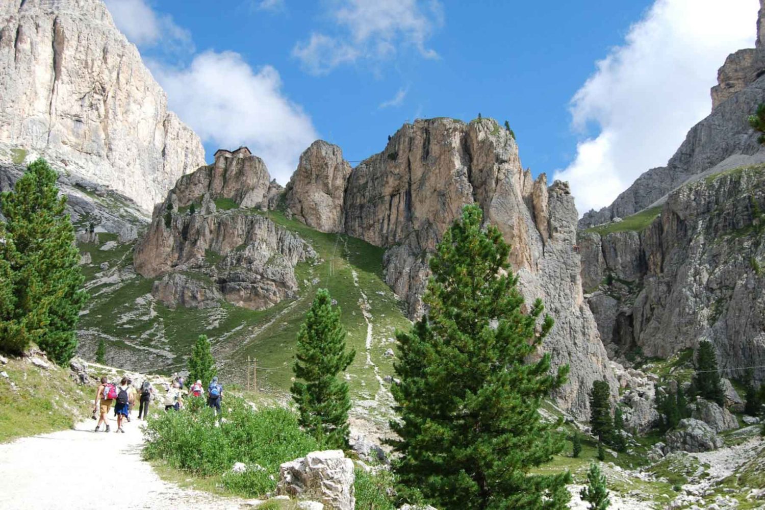 hikers in Dolomites -Hiking in Dolomites Italy | Explore lakes and glaciers